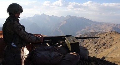 Kahramanlar Vatan Nöbetinde