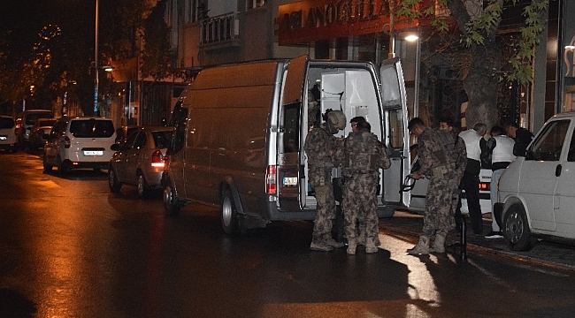 Ailesini Rehin Aldı, Emniyet Müdürü Dağdeviren İkna Etti