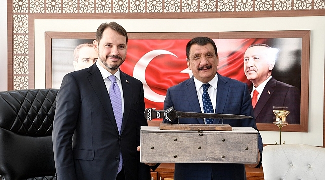 Albayrak: Dört Dörtlük İnsanların Yaşadığı Şehrin Kalbine Geldik