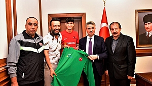 Ampute Takımından Vali Baruş'a Ziyaret