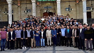 Mehmetçiğe Sabah Namazında Dua Edildi