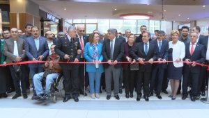 Songül İnce, El Emeklerini Sergiledi