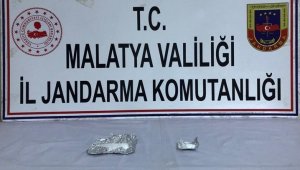 Aranan Şahıs Uyuşturucu ile Yakalandı