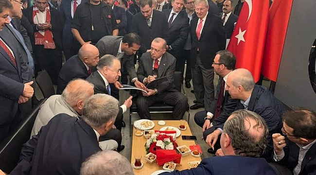 Başkan Gevrek, 'Futbol Köyü' projesini Cumhurbaşkanı Erdoğan'a Sundu