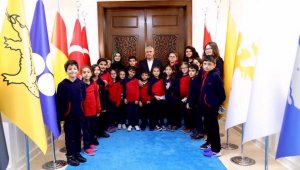 Başkan Güder, Öğrencilerle Buluştu