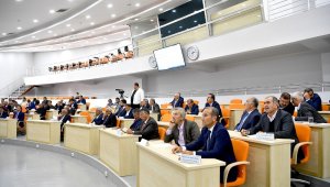 Büyükşehir'den Cüneyt Arkın'a Fahri Hemşerilik Beratı