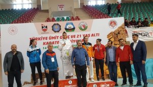 Fatma Uygur Karate'de Türkiye Şampiyonu Oldu