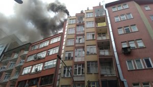 İş Yerinde Bacadan Çıkan Yangın Korkuttu