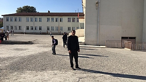 Öğrenciler Soğukta Ders Görüyor!