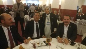Polat, Projelerini Bakan Selçuk'a sundu