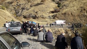 Pütürge'de Traktör Şarampole Yuvarlandı: 1 Ölü