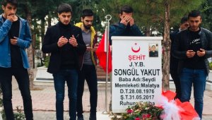 Ülkü Ocaklarından Şehitlik Ziyareti