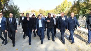 Vali Baruş Yapımı Devam Eden Tarihi Konakları İnceledi