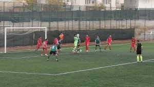 Yeşilyurt Bld. sahasında Kazandı 4-2