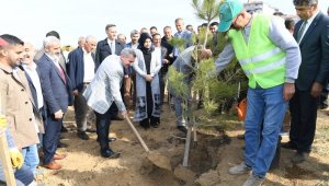 Yeşilyurt'ta 1.111 Adet Fidan Dikildi
