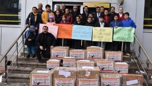 Doğanişehir'de Her kitap bir çocuk, her çocuk bir ülke projesi