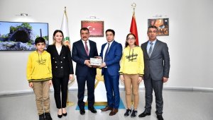 Gürkan, Öğrencilerle Buluştu