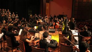 İnönü'de Neşet Ertaş Türküleri Konseri İlgi Gördü