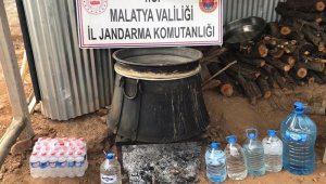 Jandarma Ekipleri, 6 Ton Sahte İçki Ele Geçirdi