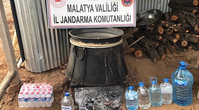 Jandarma Ekipleri, 6 Ton Sahte İçki Ele Geçirdi