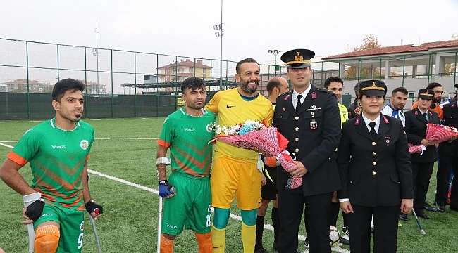Jandarma'dan Ampute Takımına Moral Ziyareti