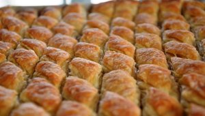 Kayısılı Baklava, Gaziantep Baklavasına Takip Oldu