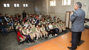 Öğrencilere Zabıta'nın Görevleri Anlatılıyor