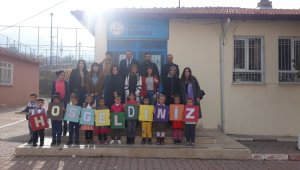 Üniversiteli öğrencilerinden Örnek Davranış