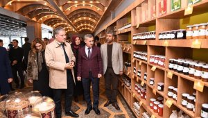 Yeşilyurt Belediyesi'nin Yöresel Ürünleri İlgi Görüyor