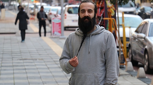 10 Yıldır Sakalını Uzatıyor