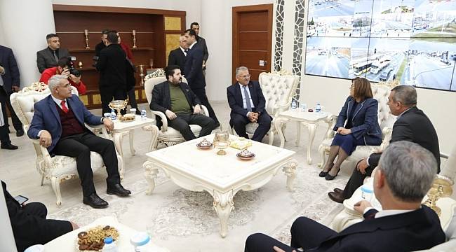 Başkan Fatma Şahin, Milletimizin Emrinde ve Hizmetindeyiz
