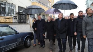 Demirtaş, 'Kalıcı konutlar 1 yıl içinde yapılacak'