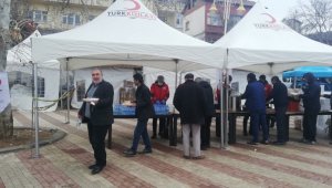 Doğanyol ve Pütürge'de Depremzedelere Sıcak Yemek Dağıtımı Yapılıyor