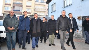 Gürkan, Depremde Hasar Gören Binalarda İncelemede Bulundu