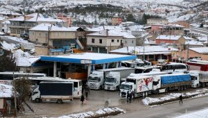 Kar ve Tipi Nedeniyle Sivas-Malatya Kara Yolu Ulaşıma Kapandı