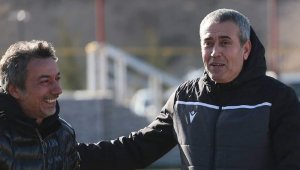 Teknik Direktör Kemal Özdeş İlk Antrenmanına Çıktı
