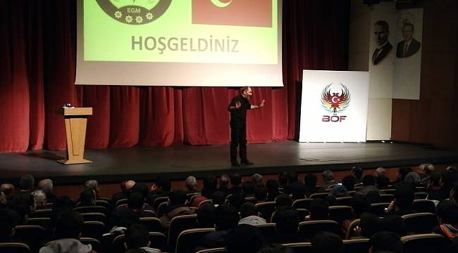 Ahmet Sula'nın konferansı ilgi gördü
