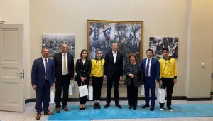 Bakan Selçuk Malatyalı öğrencilerle Röportaj Gerçekleştirdi