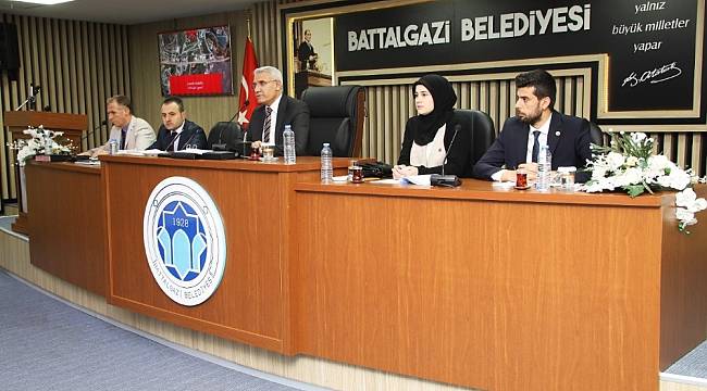 Başkan Güder, Depremzedelere 2 Bin 550 Konut Yapılacak