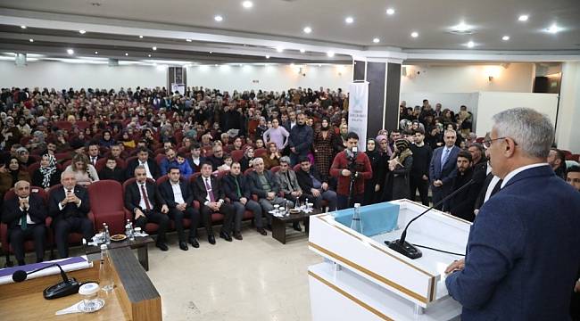 Başkan Güder, Gençlerimiz bizim için çok çok önemlidir