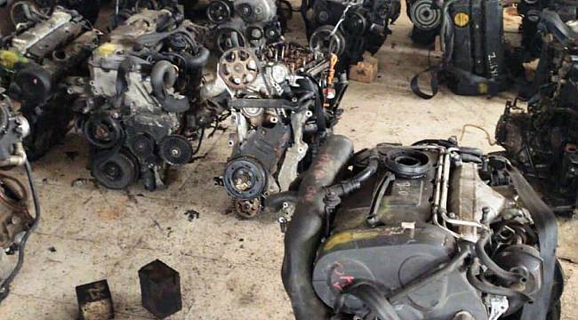 Çok sayıda gümrük kaçağı araç motoru ele geçirildi
