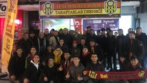 'İyi günde de kötü günde de takımımızın yanındayız'