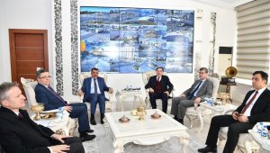 Malkoç, 85 milyon Malatya ve Elazığ'ın deprem acısını paylaştı