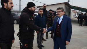 Polis Ekiplerinden Mangal İkramı