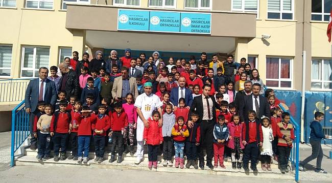 Rektör Ahmet Kızılay'dan Öğrencilere Kandil Yemeği