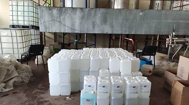 2 Ton 600 Litre Sahte Dezenfektan Ele Geçirildi