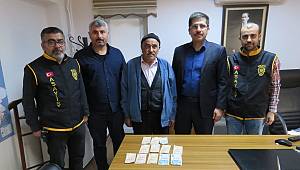 ATM'de Maaşını Çekmek İsterken Parasını Kaptırdı