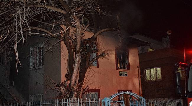 Babasıyla Tartıştı Evi Ateşe Verdi