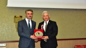 Eroğlu, Biz Kamu Hizmeti Yapıyoruz