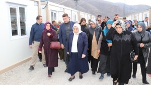 Semiha Yıldırım'dan Malatya'daki Depremzedelere Ziyaret